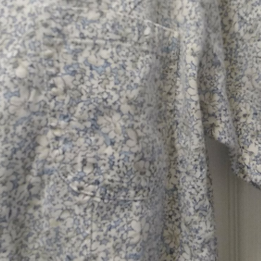 Cherokee 18 W Zippered Flowered Shirt - Picture 3 of 9